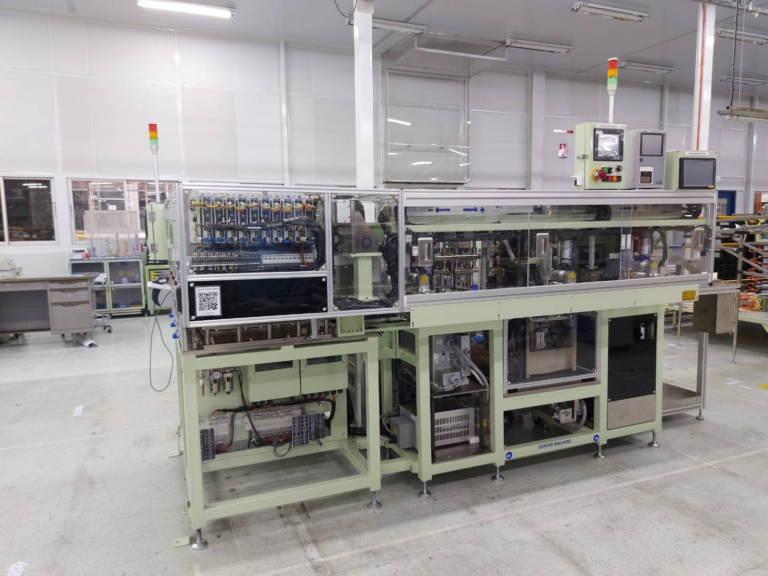 CORE INSULATOR PRESS MACHINE